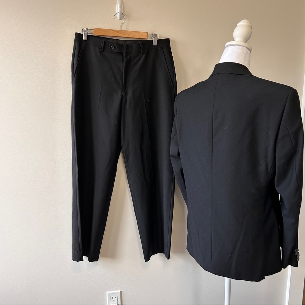 Perry Ellis Men’s 2 Piece Suit 38 Short Blazer & 32R Pants Black Wool Event - Picture 3 of 16